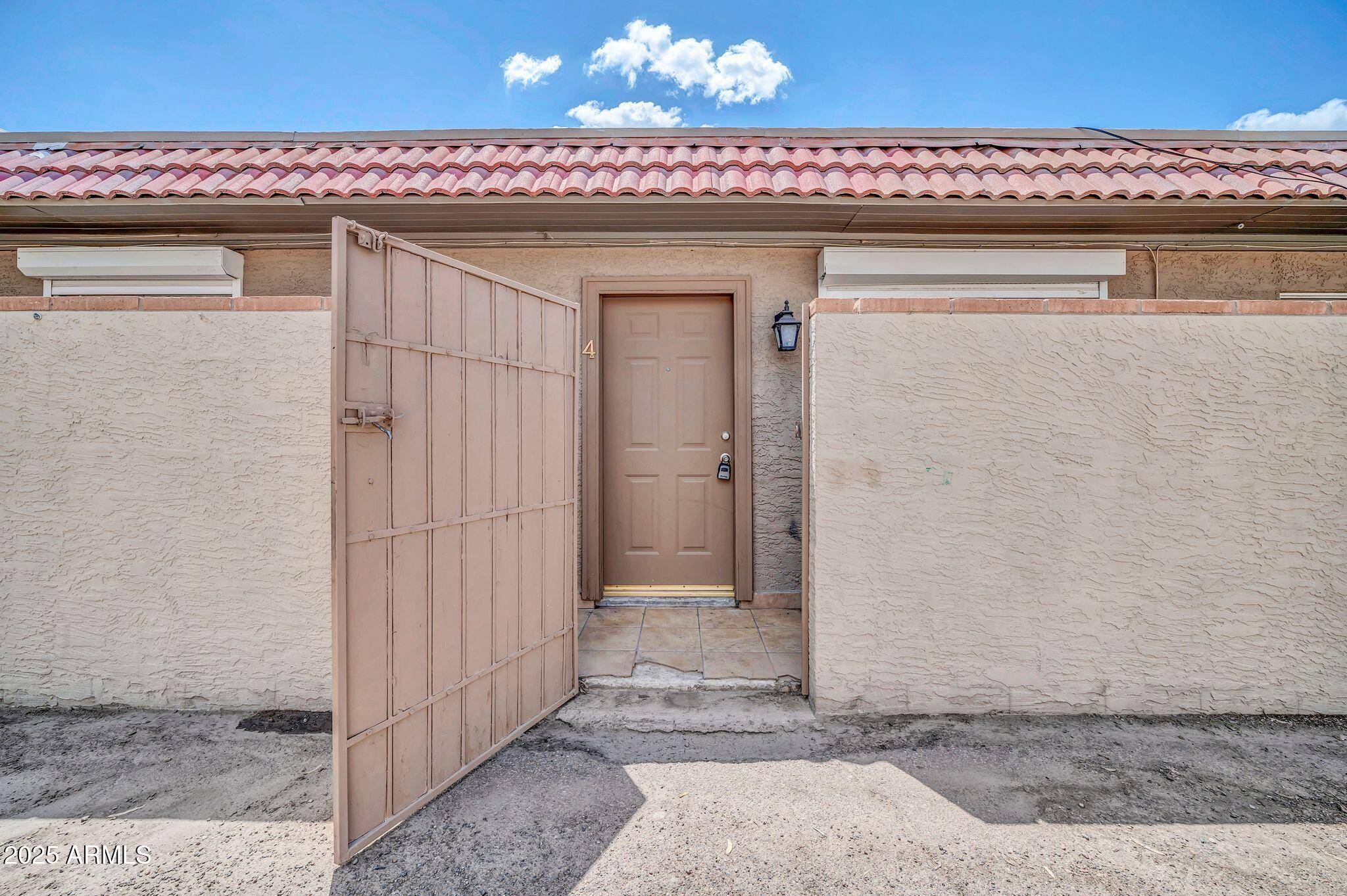 Phoenix, AZ 85032,2701 E Tierra Buena Lane #4