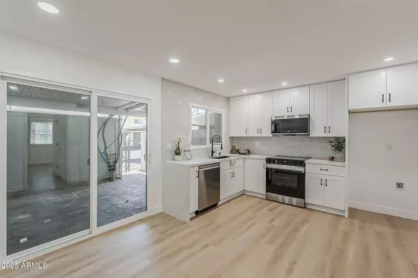 Scottsdale, AZ 85251,6833 E OSBORN Road #D