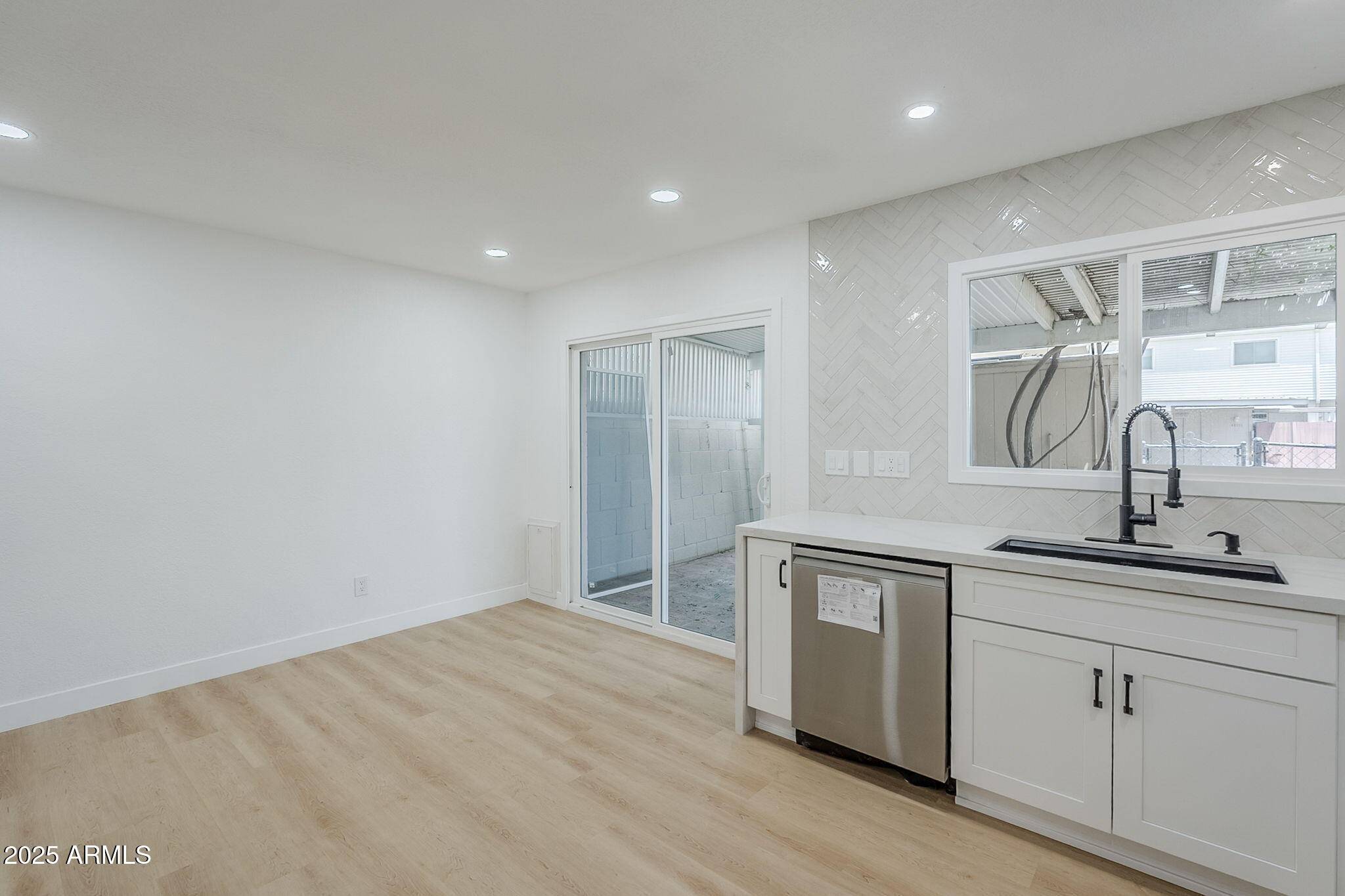 Scottsdale, AZ 85251,6833 E OSBORN Road #D