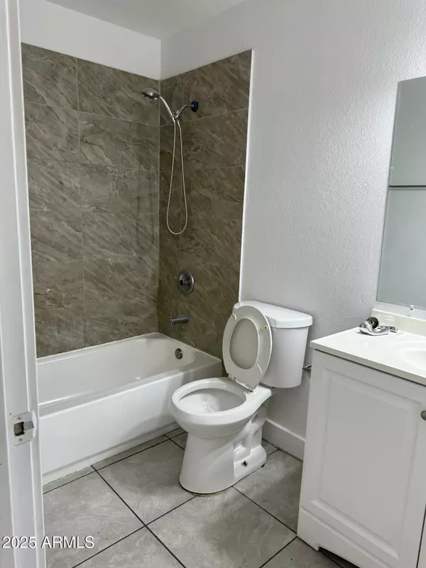 Phoenix, AZ 85032,18202 Cave Creek Road #249