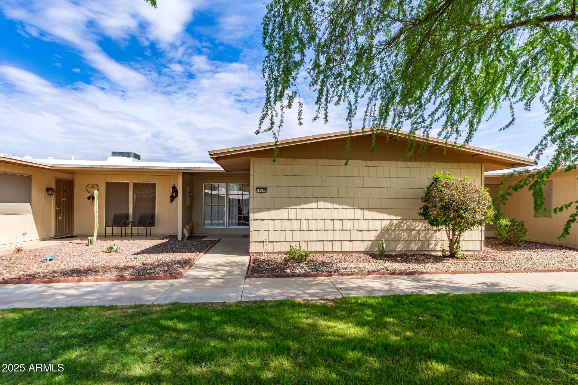 17639 N 99TH Drive, Sun City, AZ 85373