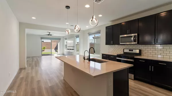 Litchfield Park, AZ 85340,19842 W BADGETT Lane