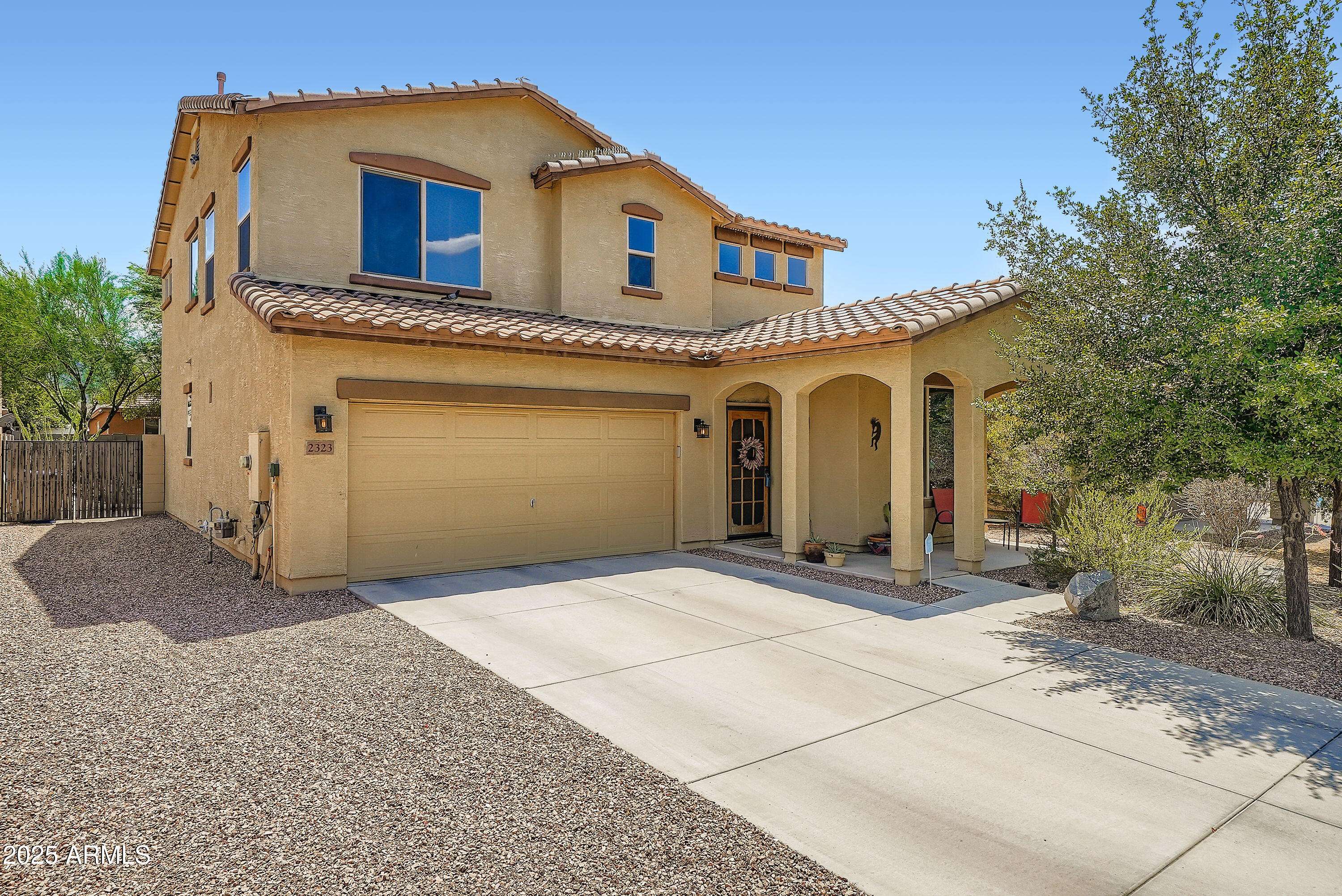 2323 W ALICIA Drive, Phoenix, AZ 85041
