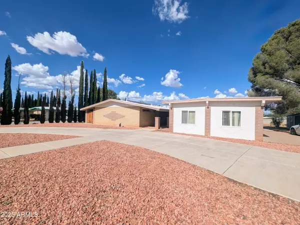 Sierra Vista, AZ 85635,1817 DEVONSHIRE Drive
