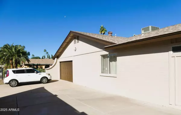 Phoenix, AZ 85023,15427 N 2ND Avenue