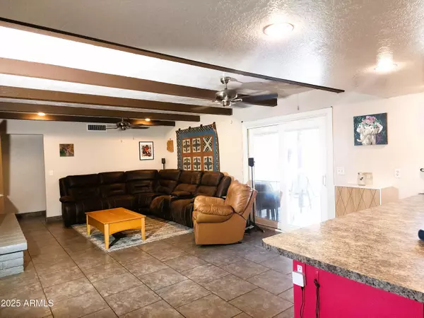 Phoenix, AZ 85023,15427 N 2ND Avenue