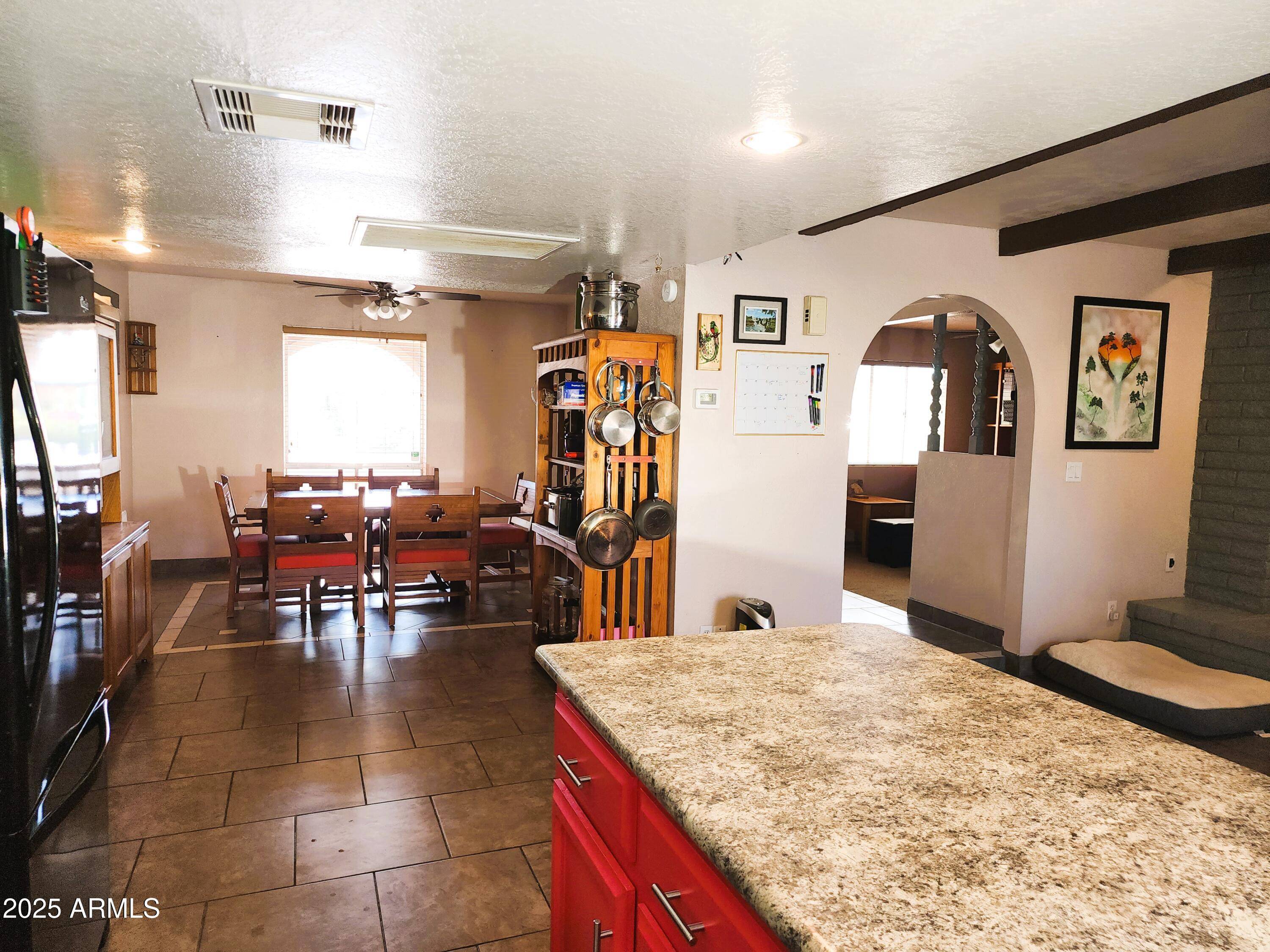 Phoenix, AZ 85023,15427 N 2ND Avenue