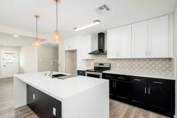 Phoenix, AZ 85015,2134 W KEIM Drive