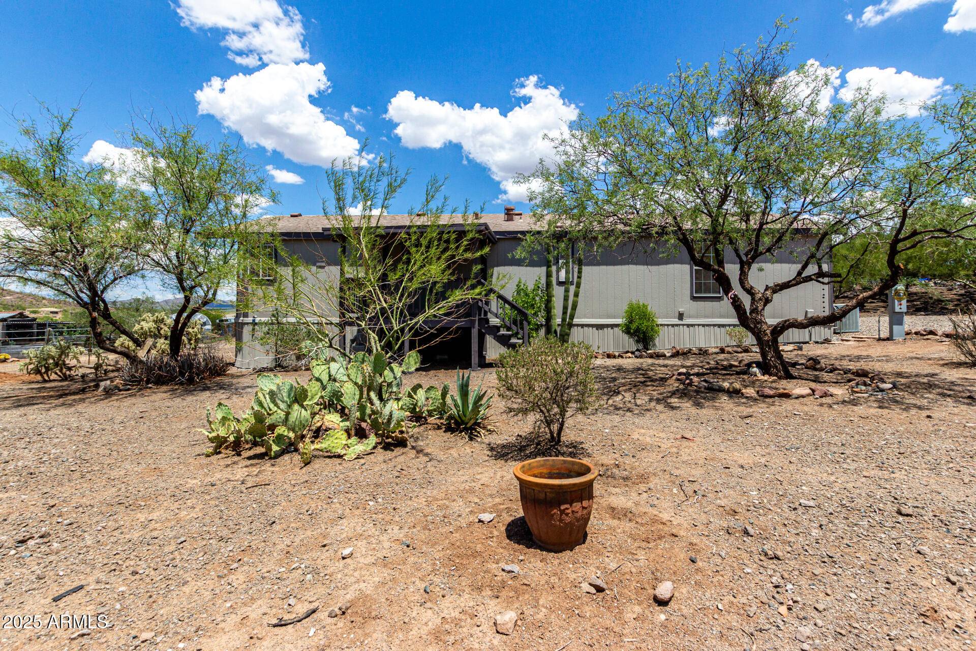 42812 N 14TH Street, New River, AZ 85087