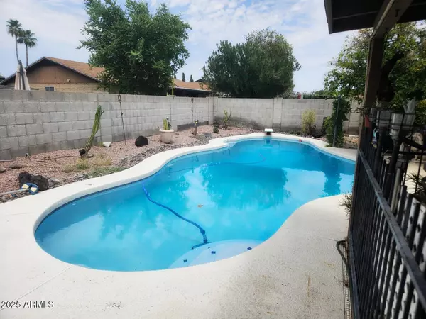 Phoenix, AZ 85027,2142 W KERRY Lane