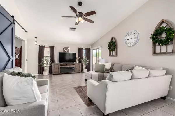 El Mirage, AZ 85335,12911 W PORT ROYALE Lane