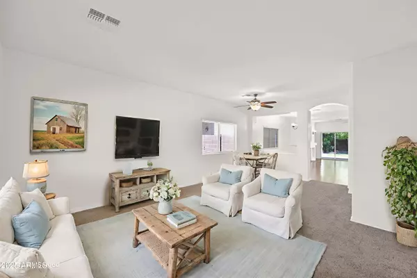 Queen Creek, AZ 85140,1057 W EMPRESS TREE Avenue