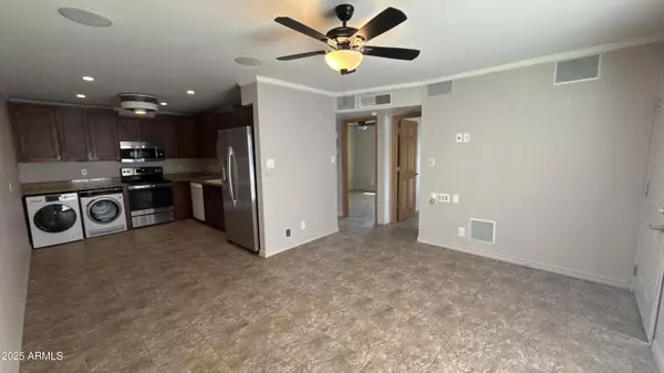 Scottsdale, AZ 85257,8004 E OAK Street