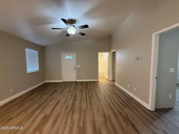 Phoenix, AZ 85009,3304 W JACKSON Street