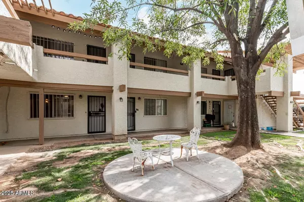 Phoenix, AZ 85020,8838 N 8TH Street #206