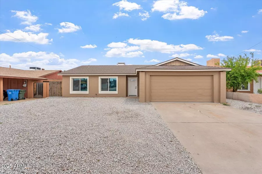 2741 E SWEETWATER Avenue, Phoenix, AZ 85032