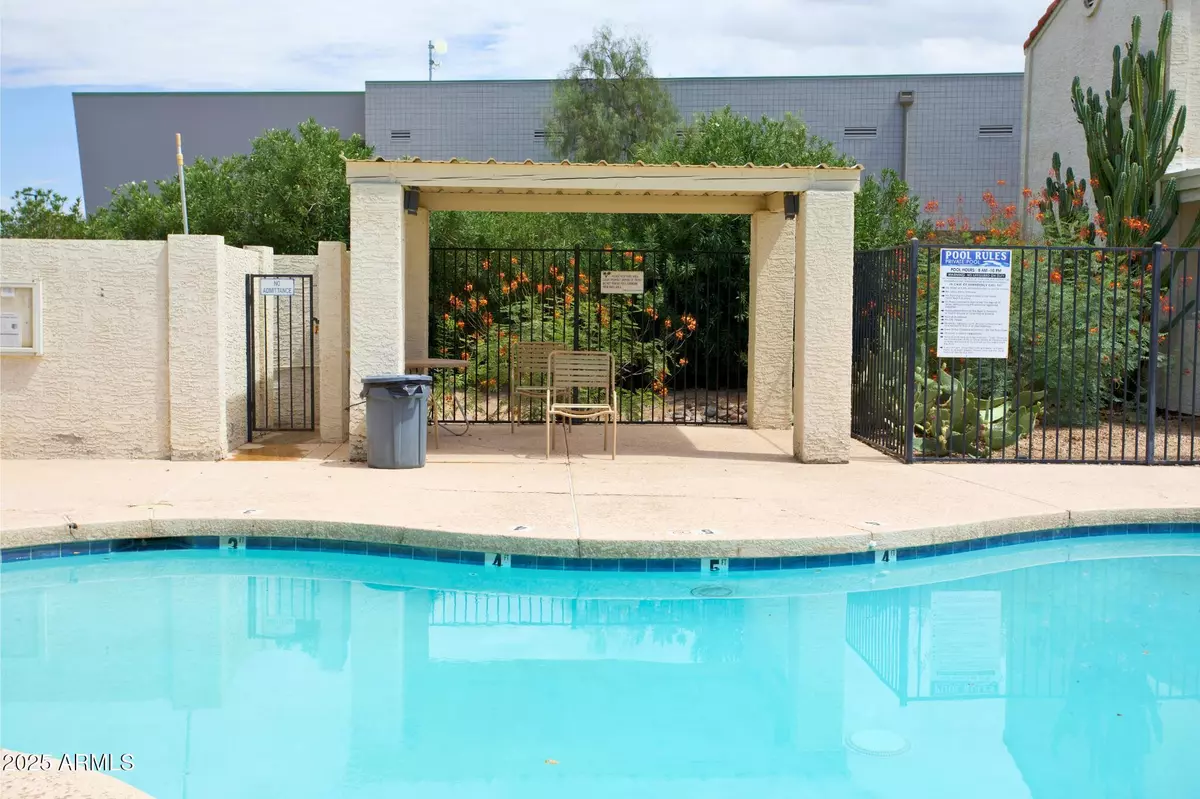 Phoenix, AZ 85032,15801 N 29TH Street #4