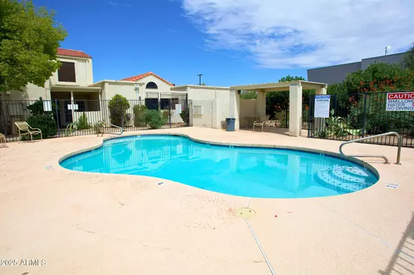 Phoenix, AZ 85032,15801 N 29TH Street #4