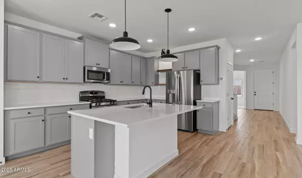 Laveen, AZ 85339,7428 S 76th Lane