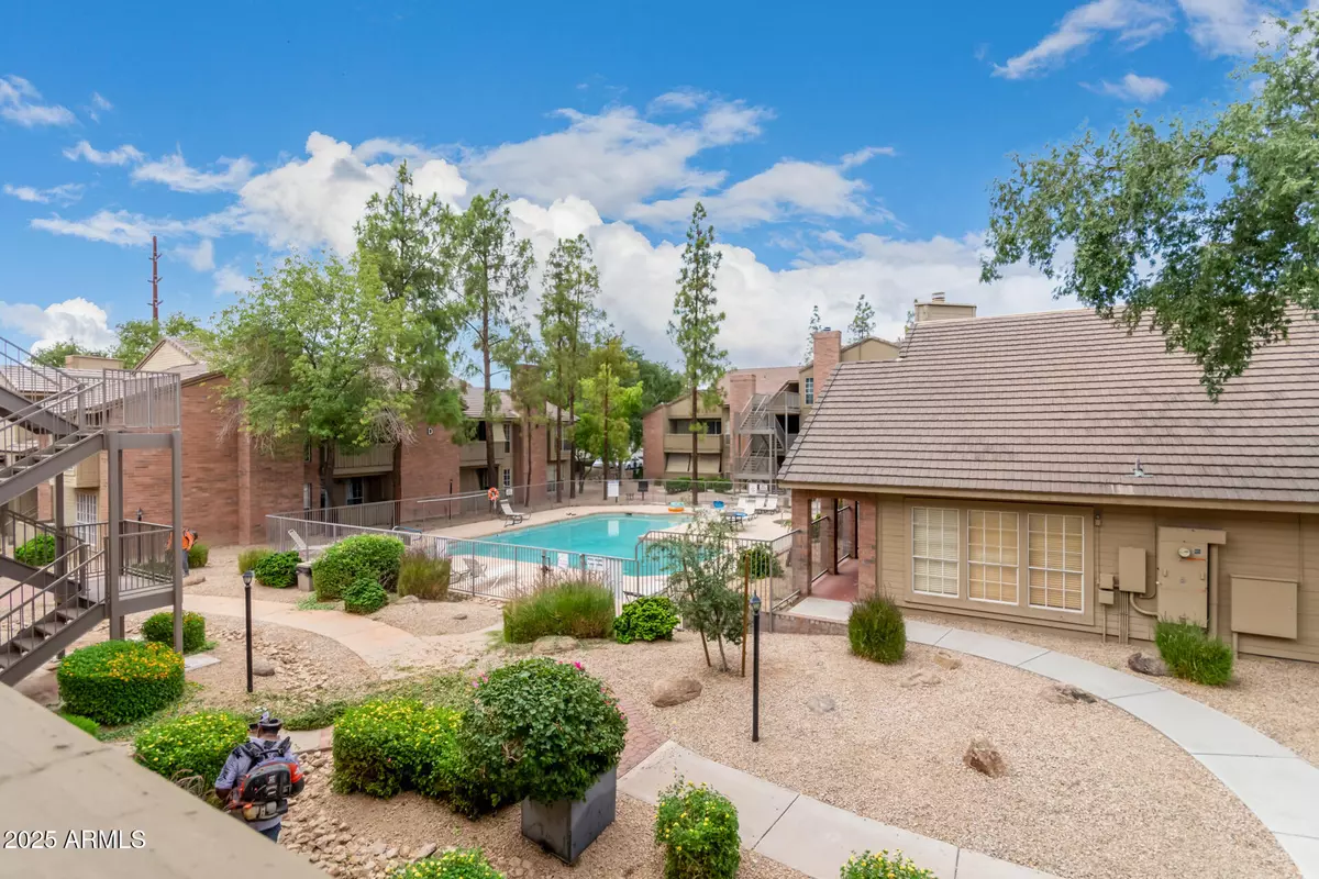 Tempe, AZ 85282,200 E SOUTHERN Avenue #203