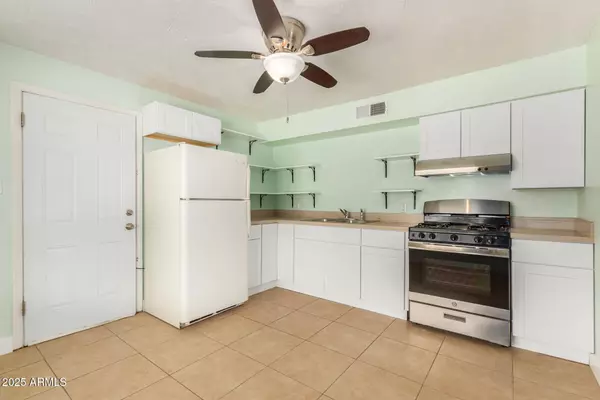 Phoenix, AZ 85006,2237 N 8TH Street #Back