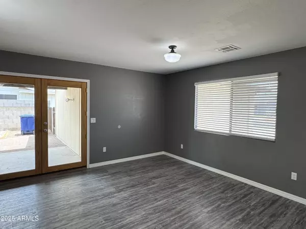 Chandler, AZ 85225,700 W PARK Avenue