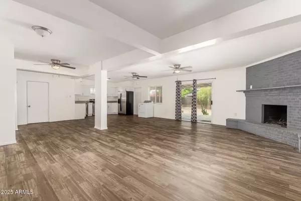 Phoenix, AZ 85015,1931 W KEIM Drive