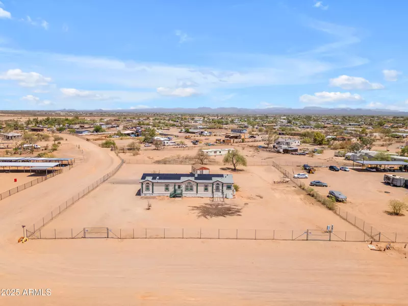 26601 N BEACON Lane, Wittmann, AZ 85361