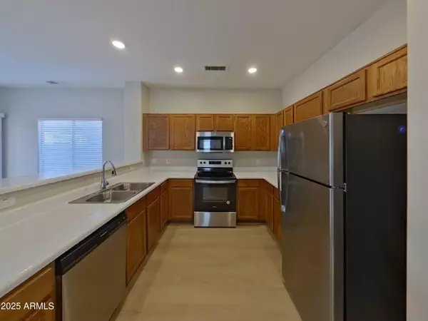 Tolleson, AZ 85353,8605 W SONORA Street