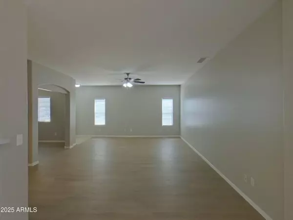 Tolleson, AZ 85353,8605 W SONORA Street