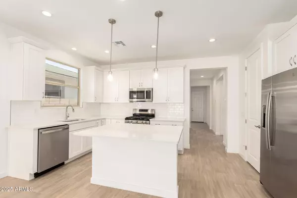 Glendale, AZ 85302,5344 W ROYAL PALM Road