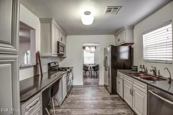 Phoenix, AZ 85013,777 W PIERSON Street