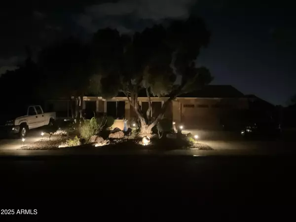 Phoenix, AZ 85027,1449 W WICKIEUP Lane