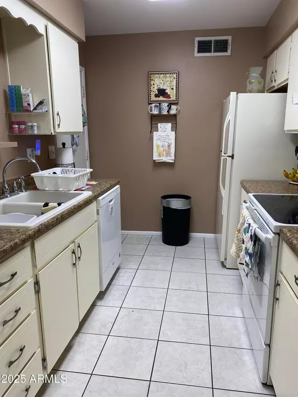 Peoria, AZ 85345,10134 N 97TH Avenue #B