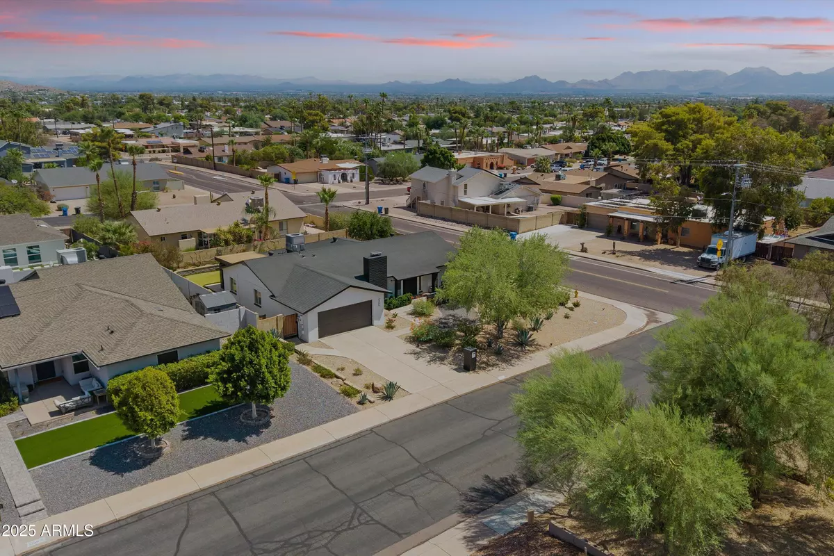 Phoenix, AZ 85028,2366 E BECKER Lane