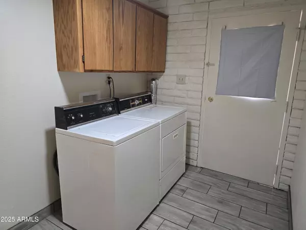Wickenburg, AZ 85390,880 W America Street #1