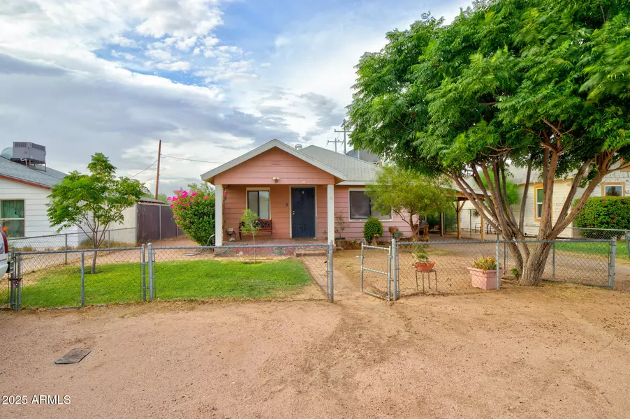104 E 10TH Street, Casa Grande, AZ 85122
