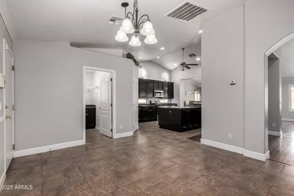 Mesa, AZ 85206,5420 E Holmes Avenue