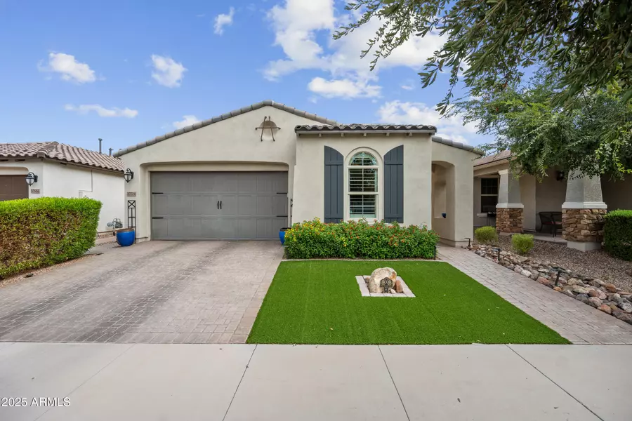 10704 E Twister Avenue, Mesa, AZ 85212
