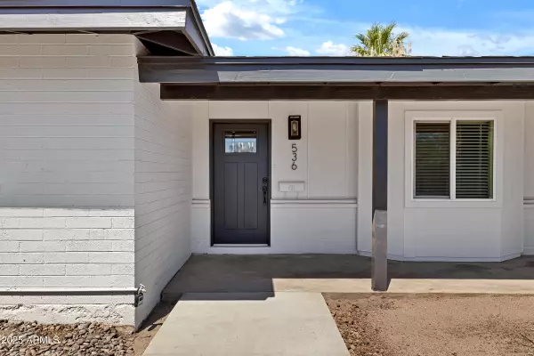 Chandler, AZ 85225,536 N VINE Street