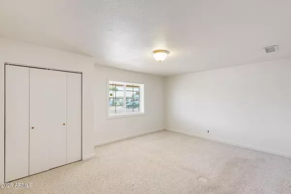 Phoenix, AZ 85021,2402 W DIANA Avenue