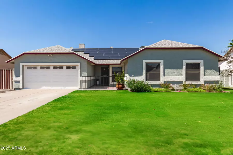 8708 W GOLDEN Lane, Peoria, AZ 85345