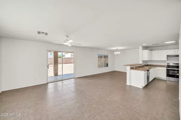 El Mirage, AZ 85335,11841 W PARADISE Drive