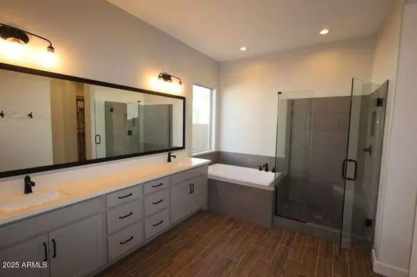 Litchfield Park, AZ 85340,5604 N 202ND Lane