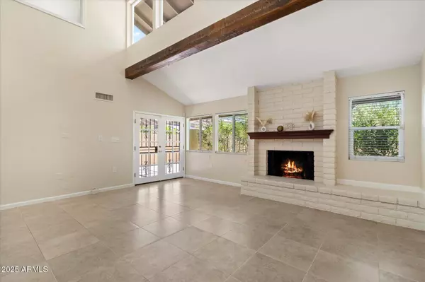 Phoenix, AZ 85020,719 E ORANGEWOOD Avenue