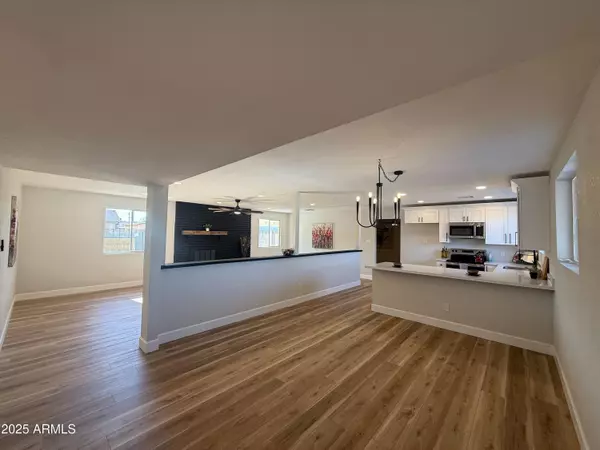 Phoenix, AZ 85031,5839 W ROSEWOOD Lane