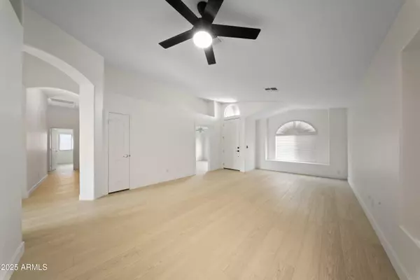 Phoenix, AZ 85048,4315 E REDWOOD Lane
