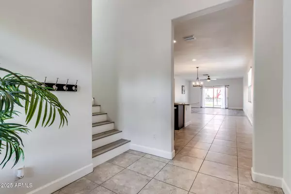 San Tan Valley, AZ 85143,4750 E CHROMIUM Road