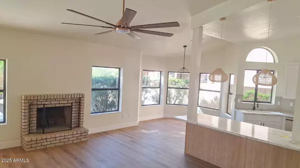 Glendale, AZ 85308,18874 N 69TH Avenue