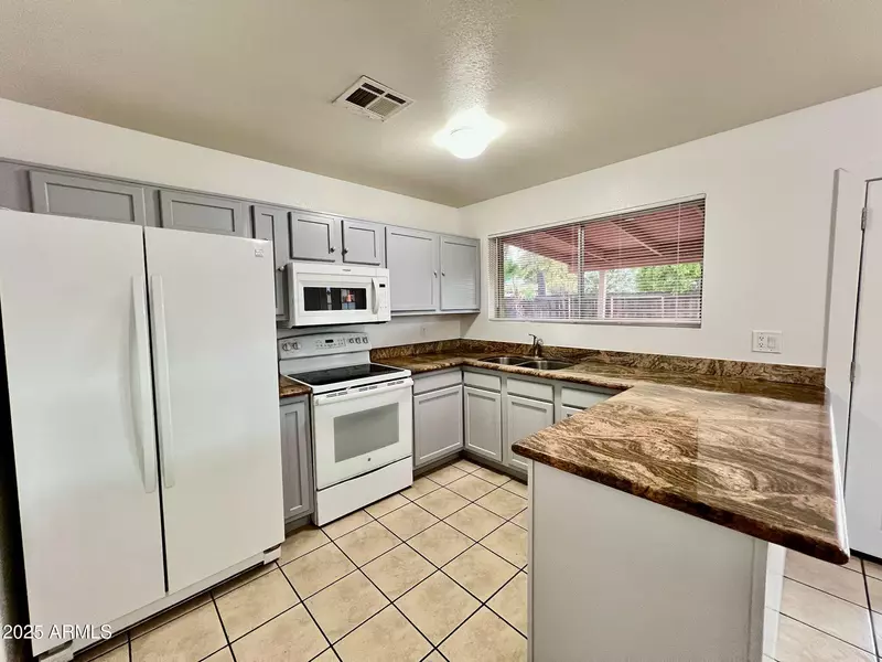 12602 N 38TH Avenue, Phoenix, AZ 85029